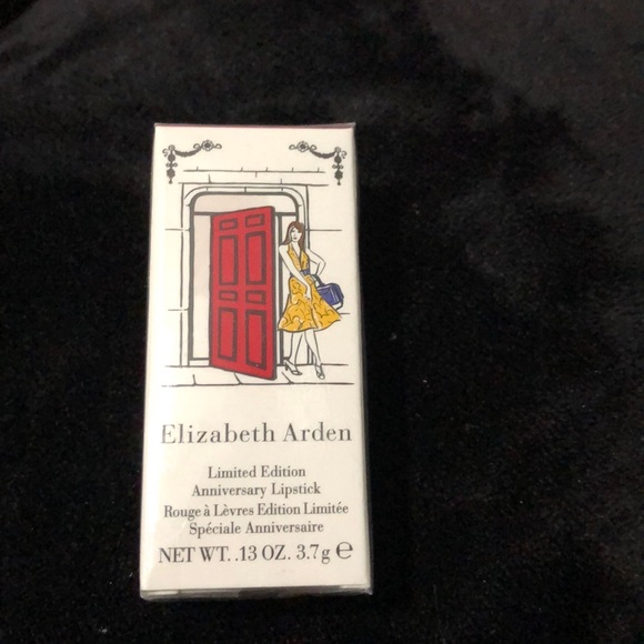 Elizabeth Arden Other - Lip